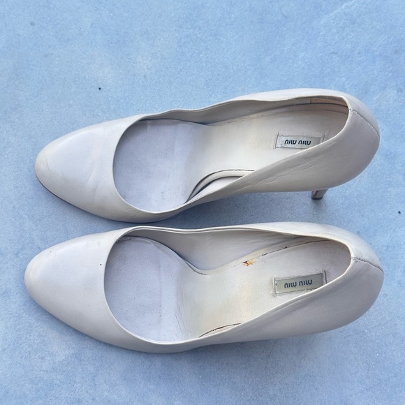 MIU MIU Closed Toe Classic Pumps 38.5 - Picture 5 of 7